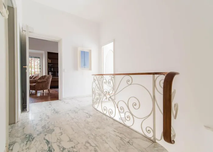 Belvedere By Comorooms *